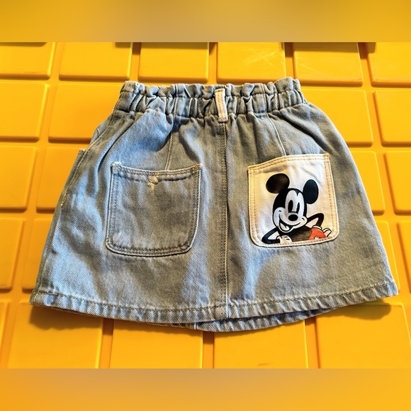 Zara Disney Mickey Mouse toddler Jean skirt size 2/3 EUC - Picture 2 of 2